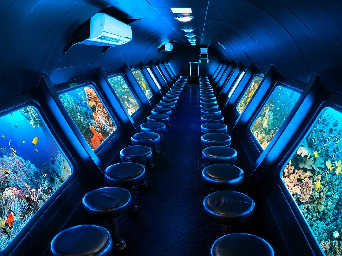 Semi-Submarine & Glasbodenboot