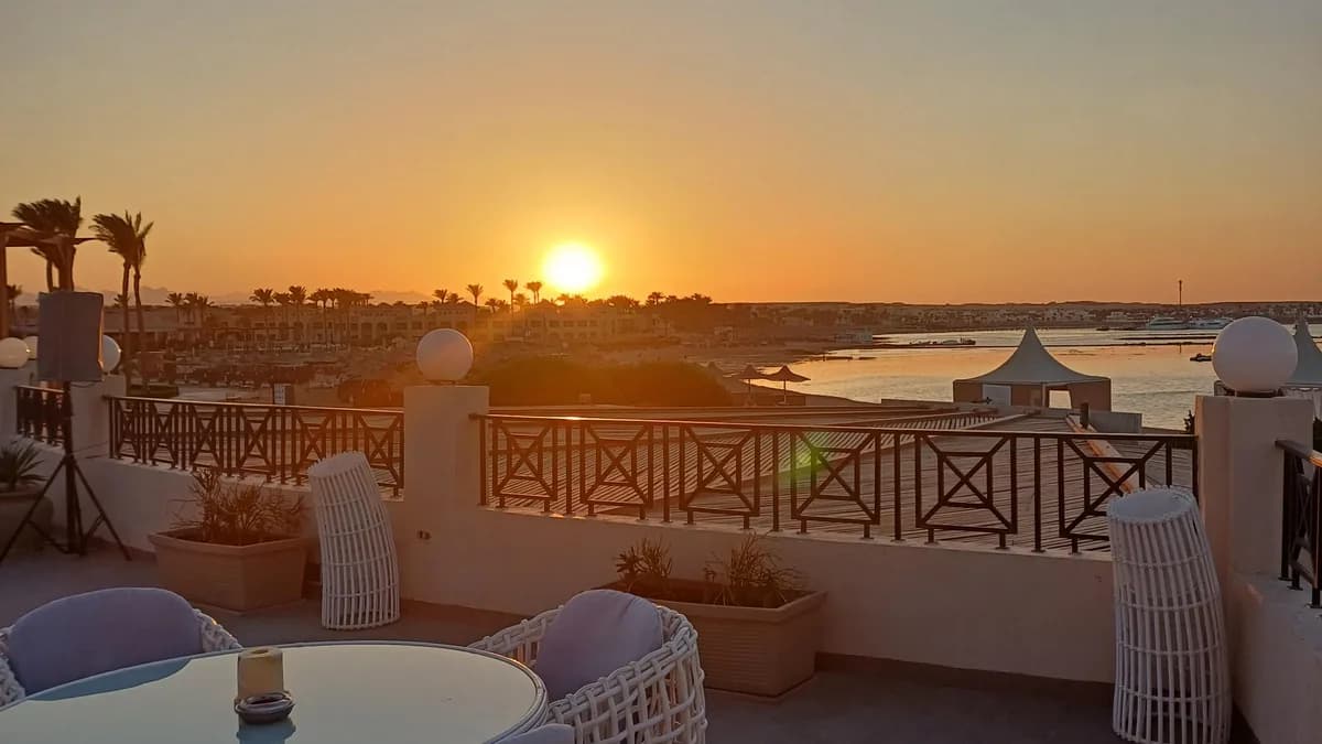 Bar und Lounge im Cleopatra Luxury Beach Resort Makadi Bay 1